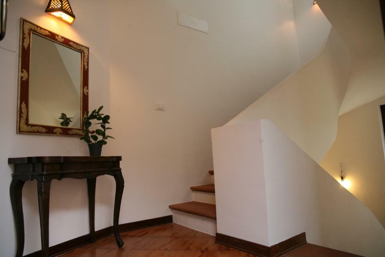 Route 114 Appartement Acireale Buitenkant foto