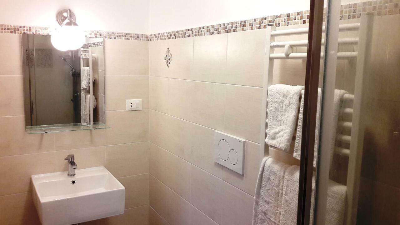 Route 114 Appartement Acireale Buitenkant foto