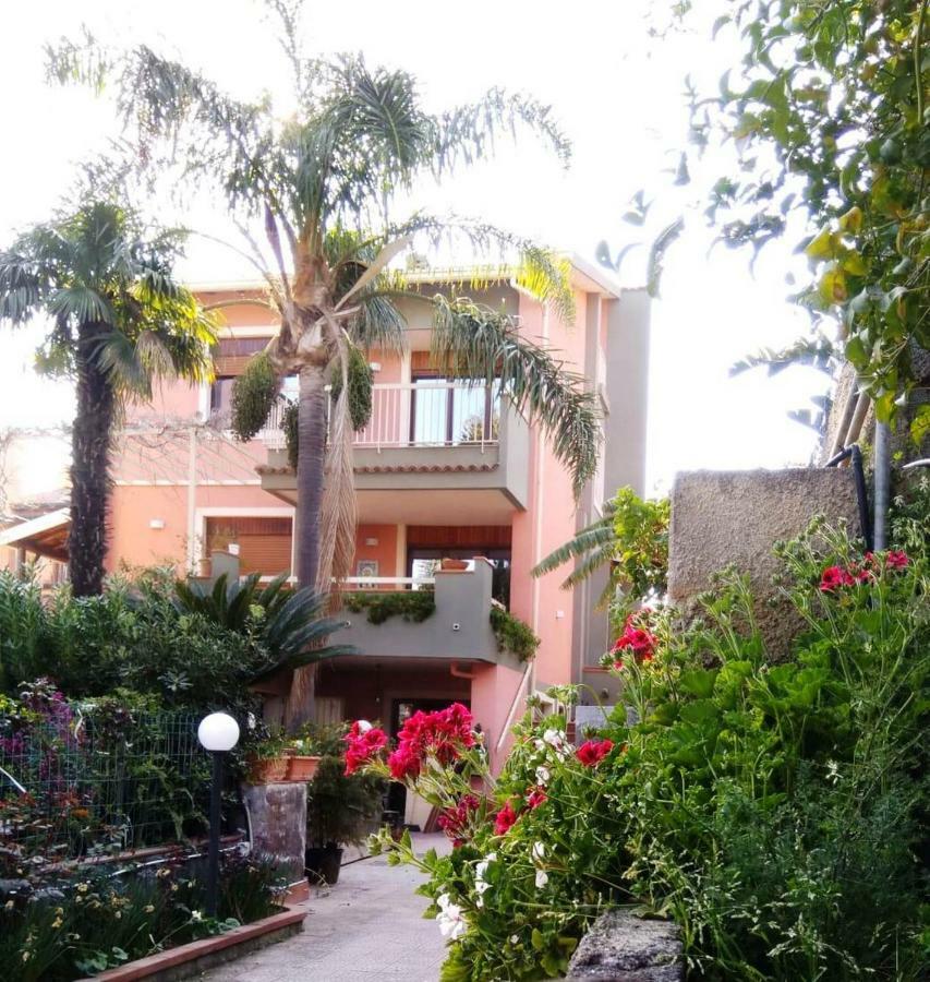 Route 114 Appartement Acireale Buitenkant foto