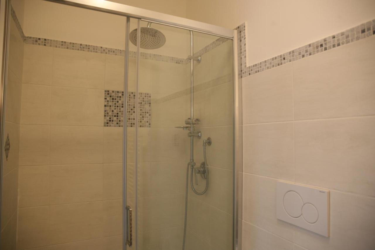 Route 114 Appartement Acireale Buitenkant foto
